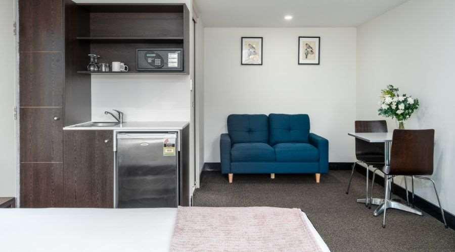 Leisure Penny Royal & 3*